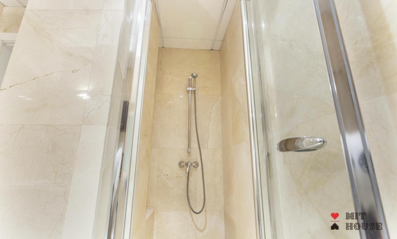 Mit House Puerta Del Sol III En Madrid Daire Dış mekan fotoğraf
